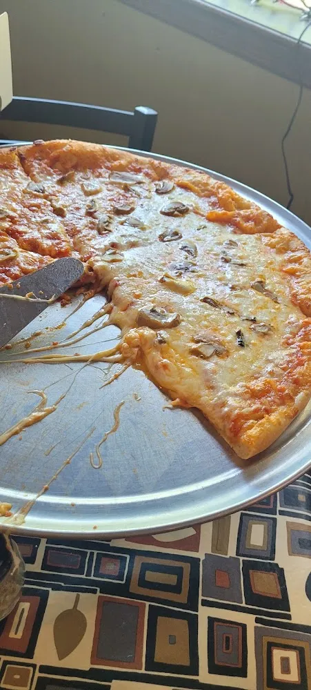 Cheese Pizza with Mushrooms & Xtra Cheese